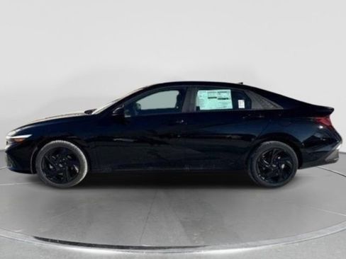 New 2026 Hyundai Elantra Sport FWD image 2