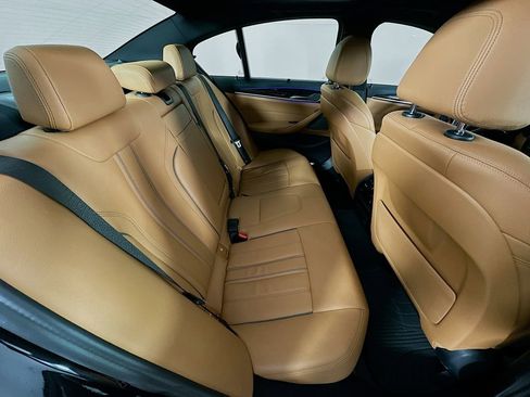 Used 2023 BMW 530i xDrive 530i xDrive w/ Executive Package image 35