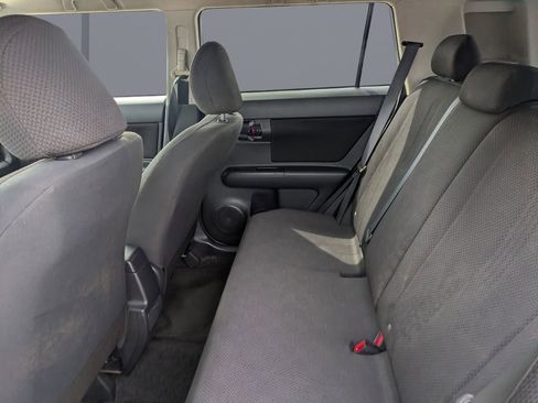 Used 2010 Scion xB FWD image 13