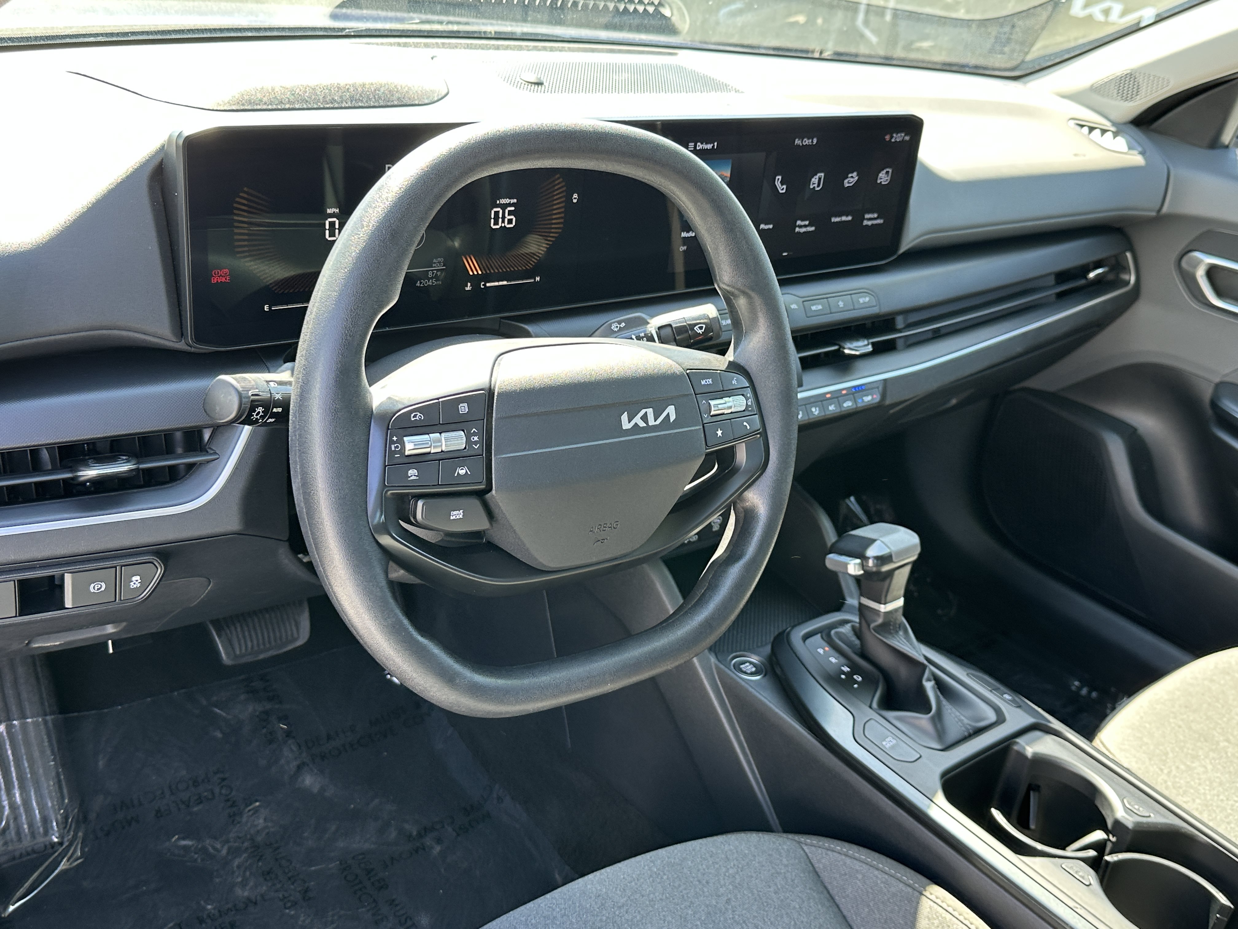 Used 2025 Kia K4 FWD image 22