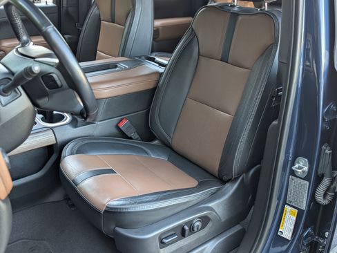 Used 2021 Chevrolet Silverado 2500 High Country w/ Z71 Off-Road Package image 17