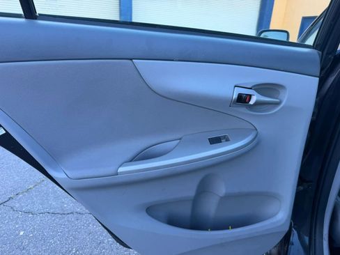 Used 2010 Toyota Corolla LE FWD image 8