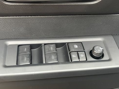 New 2026 Toyota Tundra SR5 image 7