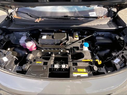 New 2025 Volkswagen ID.4 Pro image 16