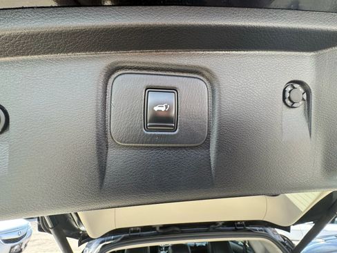 Used 2015 Nissan Murano SL image 16