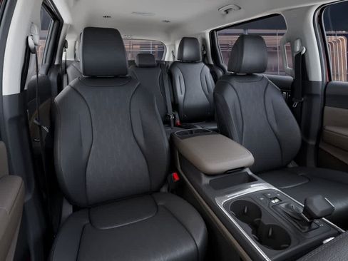 New 2026 Kia Carnival FWD image 15
