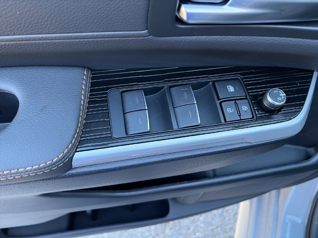 New 2026 Toyota Sienna XLE Woodland Edition AWD/4WD image 12