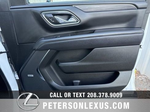 Used 2024 GMC Yukon SLT AWD/4WD image 12