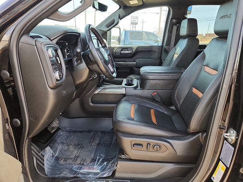 Used 2023 GMC Sierra 2500 AT4 w/ AT4 Premium Plus Package image 12