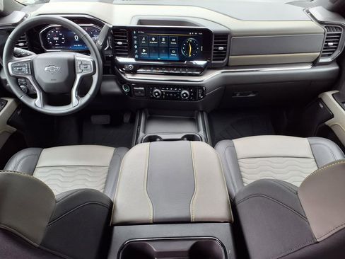 Used 2026 Chevrolet Silverado 2500 ZR2 AWD/4WD image 17