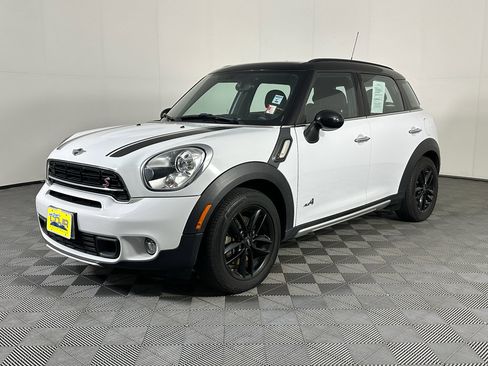Used 2016 MINI Cooper Countryman S image 2