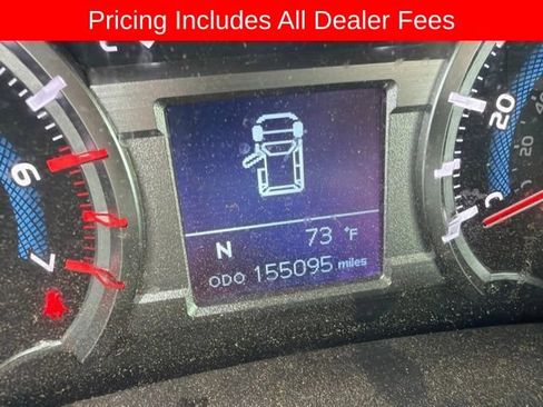 Used 2017 Toyota 4Runner SR5 AWD/4WD image 3