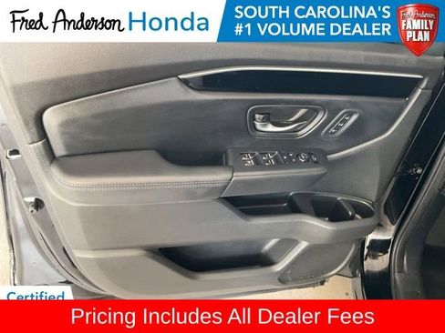 Certified 2023 Honda Pilot Touring image 5