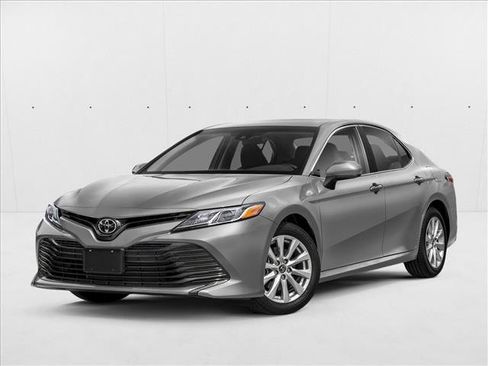 Used 2019 Toyota Camry LE FWD image 1
