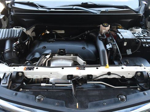 Used 2019 Chevrolet Equinox Premier AWD/4WD image 29