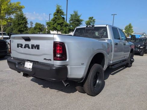 New 2026 RAM 3500 Tradesman AWD/4WD image 4