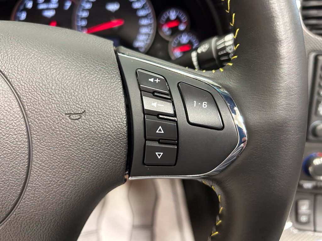 Used 2013 Chevrolet Corvette Grand Sport w/ 4LT Preferred Equipment Group RWD image 9