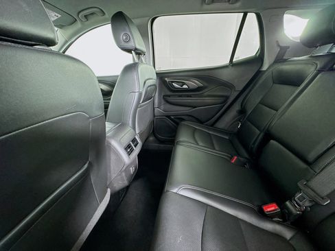 Used 2023 GMC Terrain SLT image 24