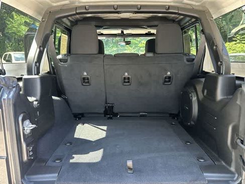 Used 2021 Jeep Wrangler Unlimited Sport AWD/4WD image 25