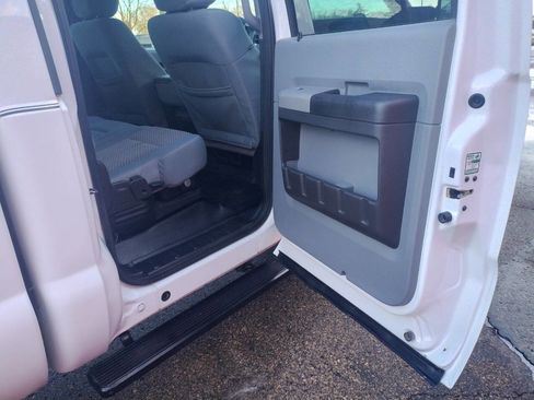 Used 2013 Ford F250 XLT w/ Advanced Security Group image 19