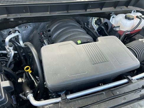Used 2025 Chevrolet Silverado 1500 W/T RWD image 30