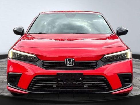 Used 2022 Honda Civic Sport image 2
