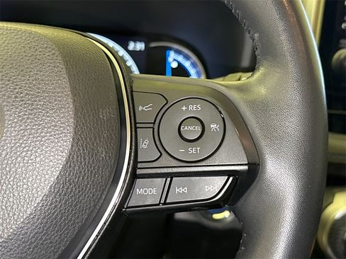 Used 2021 Toyota RAV4 XSE image 32