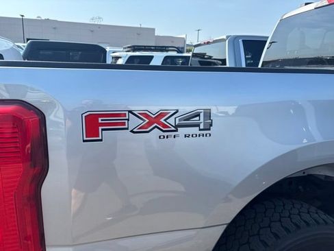 Used 2023 Ford F350 XLT AWD/4WD image 16