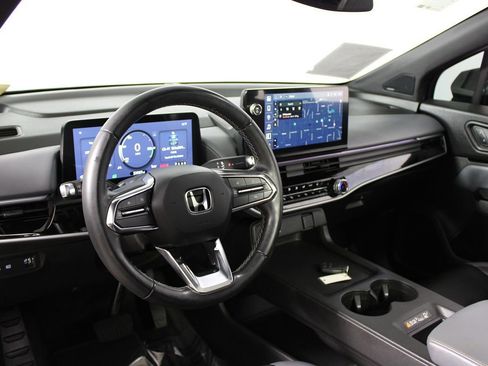 Used 2024 Honda Prologue Touring image 8