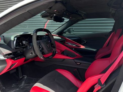 Used 2025 Chevrolet Corvette Z06 w/ Stealth Interior Trim Package RWD image 4