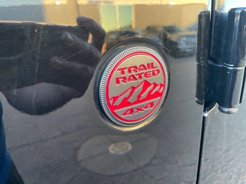 Used 2021 Jeep Wrangler Unlimited Rubicon AWD/4WD image 12