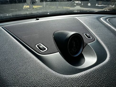 Used 2021 Maserati Levante image 25