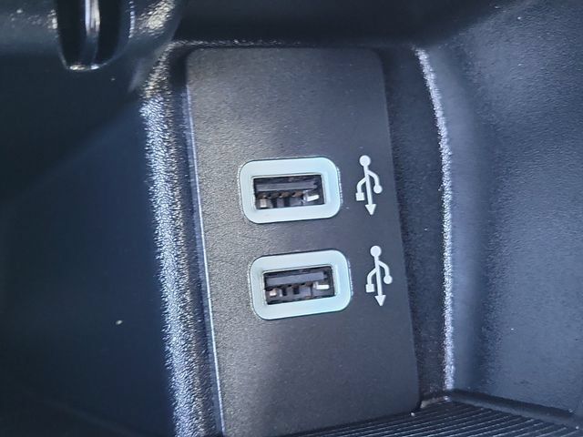 Used 2017 Ford Edge Titanium AWD/4WD image 15