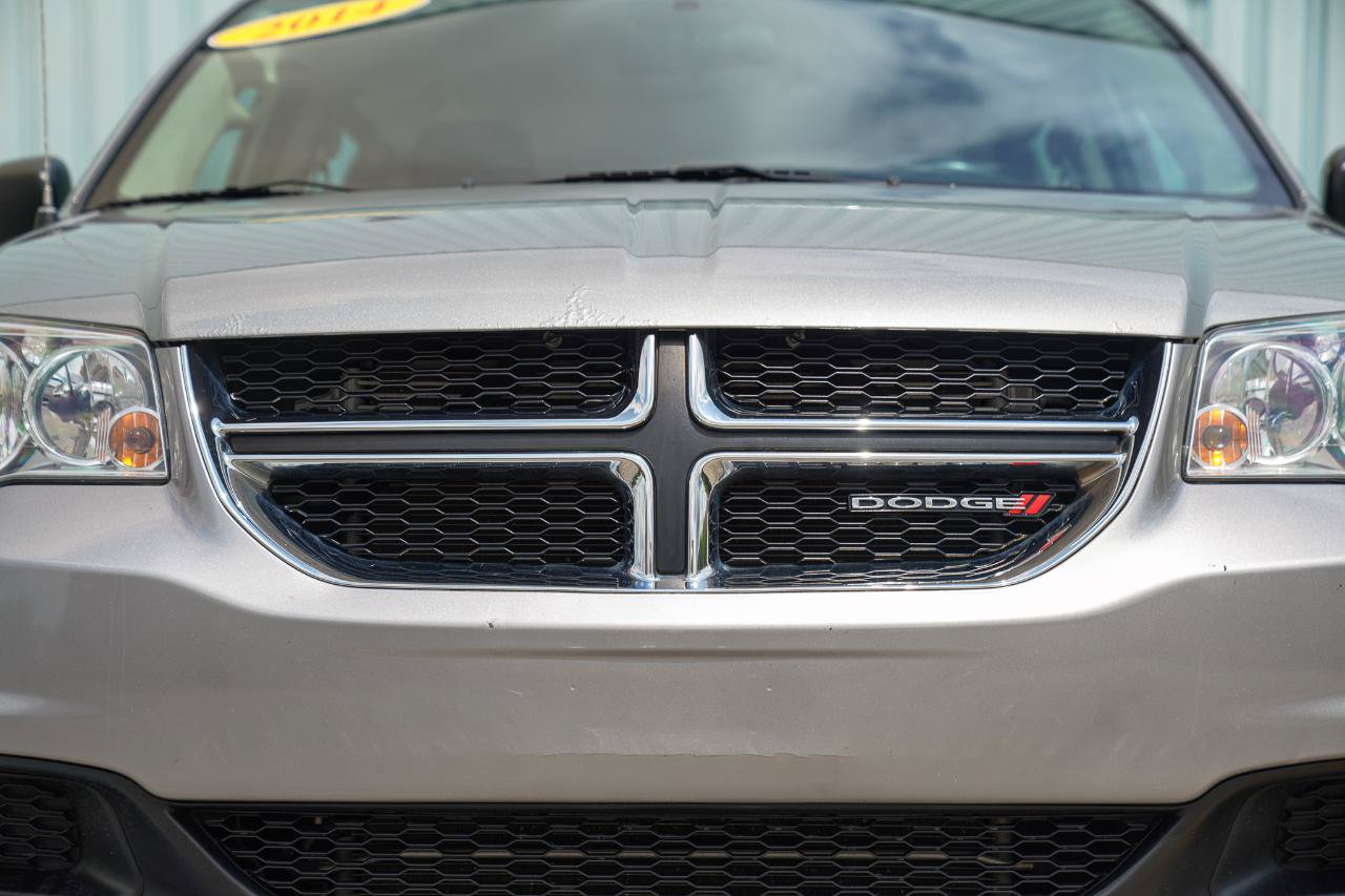 Used 2014 Dodge Grand Caravan American Value Package FWD image 4