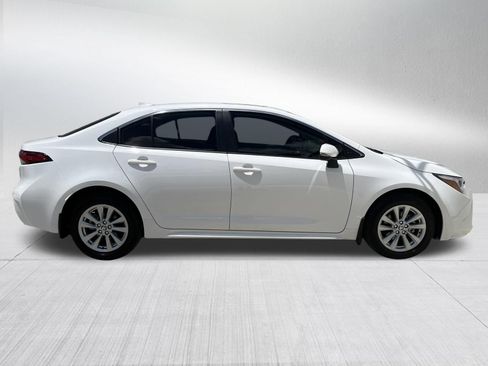 Used 2026 Toyota Corolla XLE FWD image 5