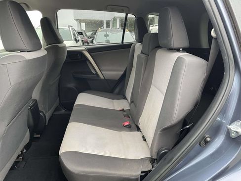 Used 2014 Toyota RAV4 LE FWD image 3