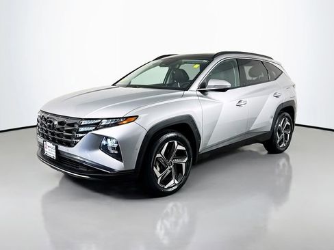 Used 2022 Hyundai Tucson Limited AWD/4WD image 2