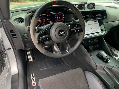 Used 2025 Nissan Z NISMO w/ Floor Mat Package RWD image 13