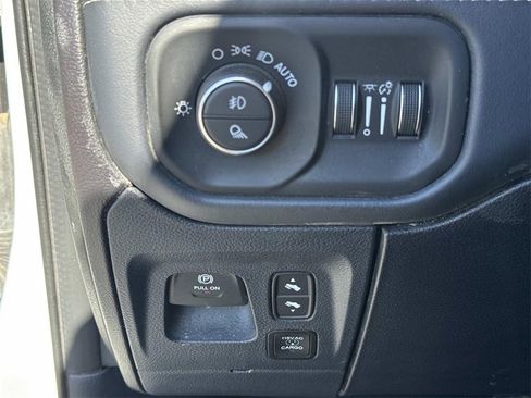 Used 2024 RAM 1500 Limited image 27