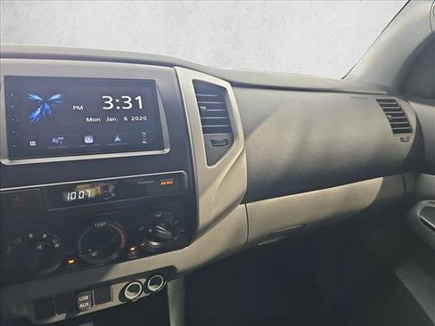 Used 2013 Toyota Tacoma 4x4 Access Cab V6 w/ SR5 Pkg image 20