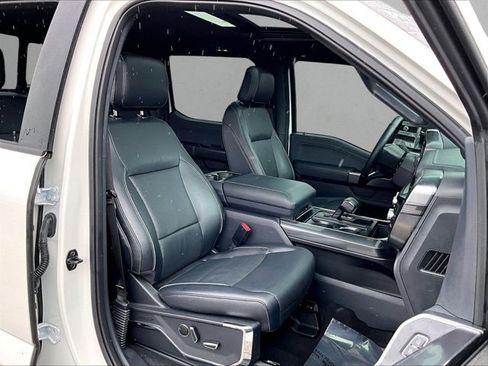 Used 2023 Ford F150 Lariat w/ Equipment Group 502A High image 7