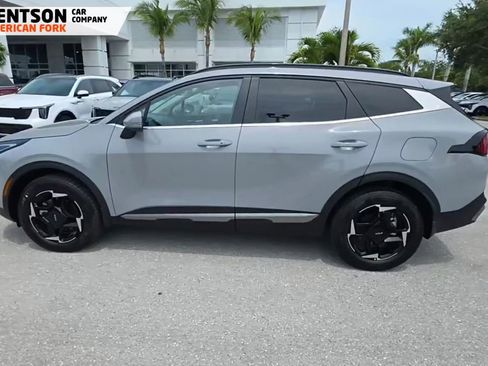 Used 2026 Kia Sportage EX w/ EX Panoramic Sunroof Package AWD/4WD image 2