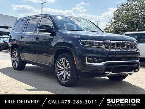 Used 2024 Jeep Grand Wagoneer Series III w/ HD Trailer Tow Package AWD/4WD image 1