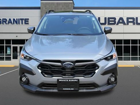 Used 2025 Subaru Crosstrek 2.5i Premium AWD/4WD image 5