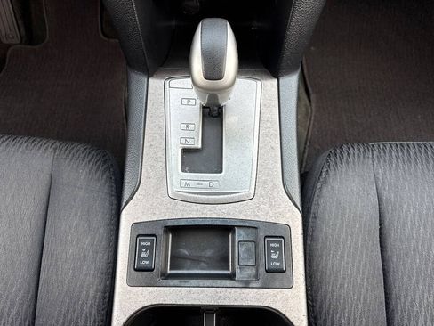 Used 2012 Subaru Outback 2.5i Premium w/ All-Weather Pkg image 23