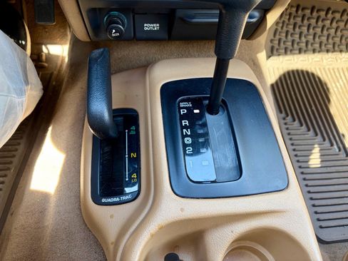 Used 1998 Jeep Grand Cherokee Limited image 24