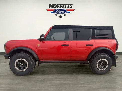 Certified 2022 Ford Bronco Badlands AWD/4WD image 2