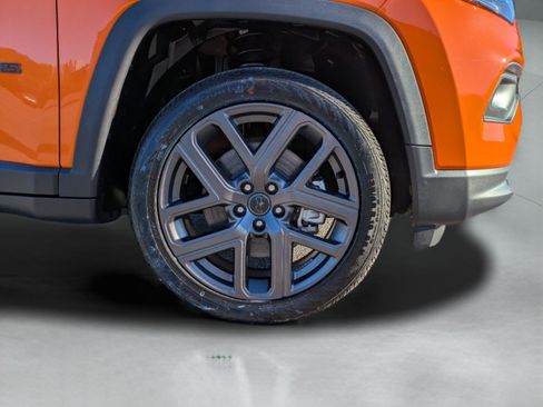 New 2026 Jeep Compass Latitude AWD/4WD image 10