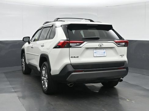 Used 2019 Toyota RAV4 Limited w/ Carpet Mat Package AWD/4WD image 5