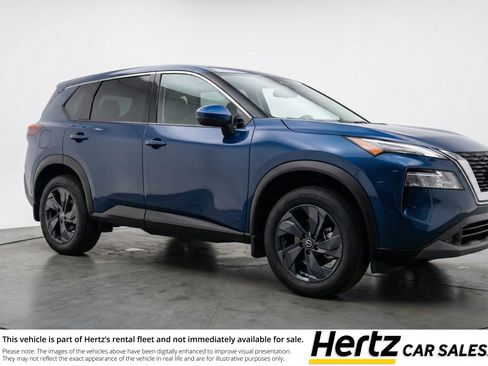 Used 2025 Nissan Rogue SV FWD image 1
